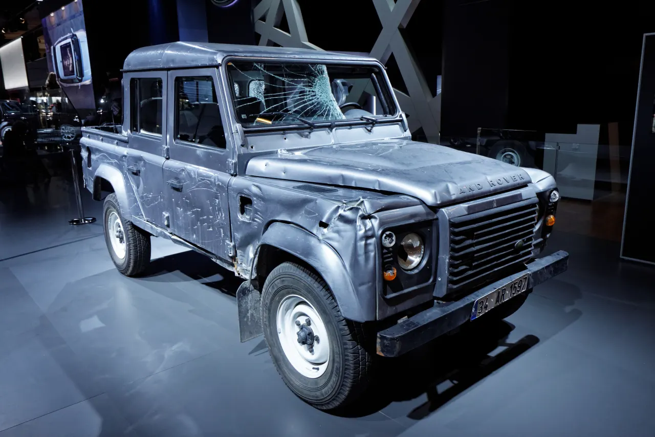 Land Rover Defender