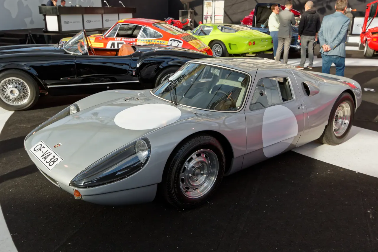Porsche 904