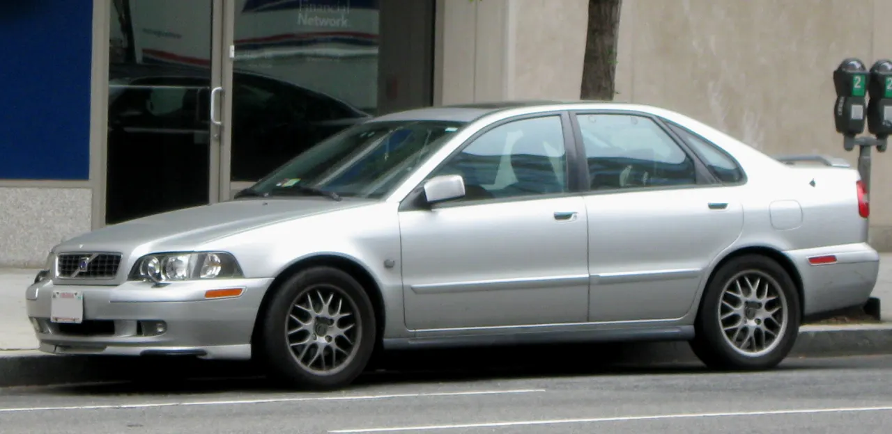 Volvo S40