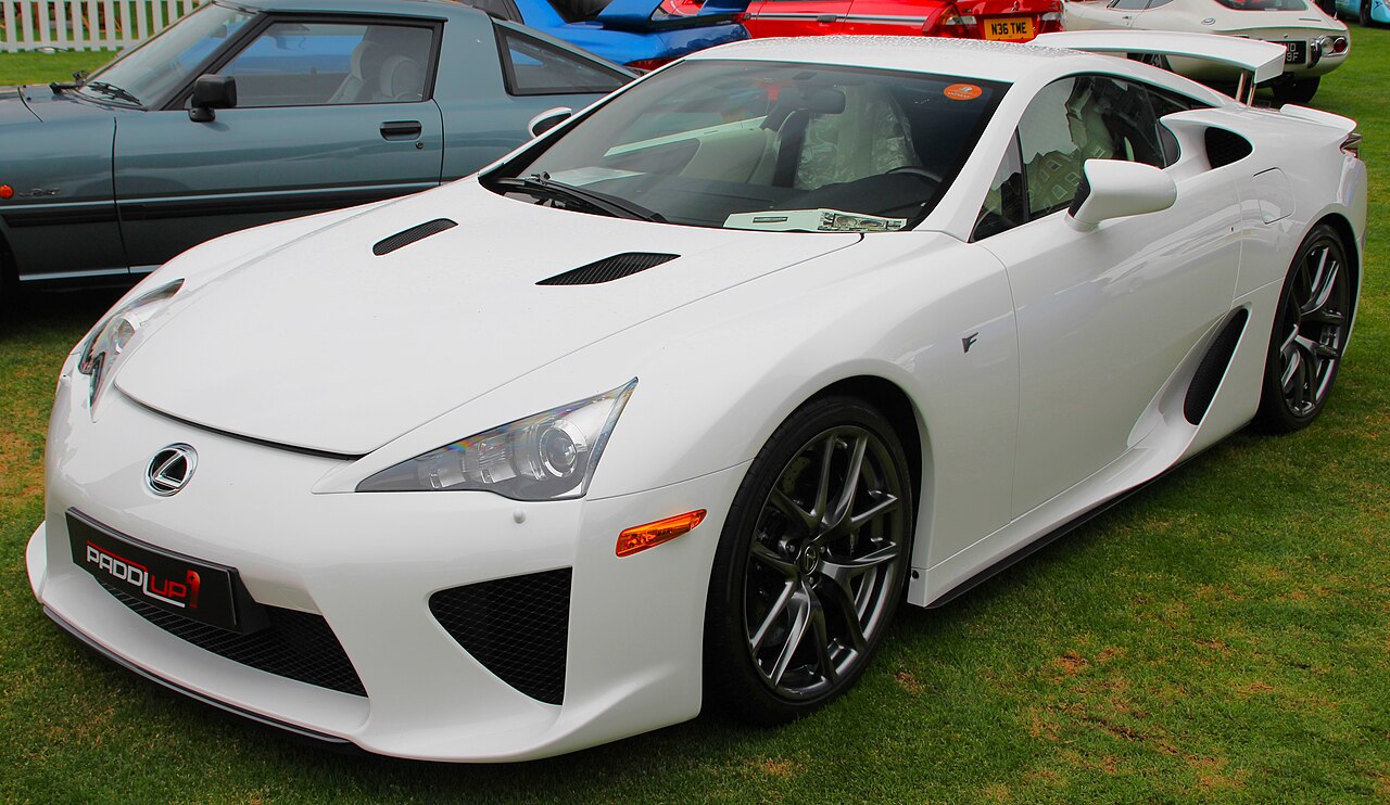 Lexus LFA — son moteur V10 atmo Yamaha 1LR-GUE 4.8L 560ch · 9000rpm, V10 ATMO